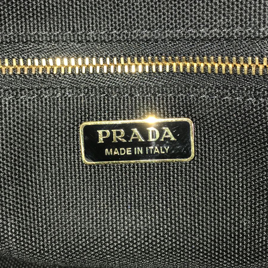 プラダ トートバッグ