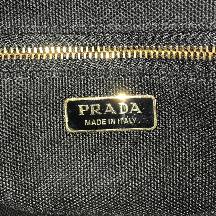 プラダ トートバッグ