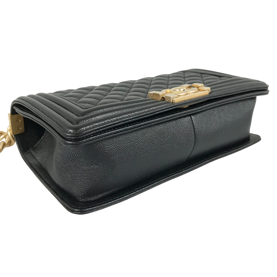 シャネル ショルダーバッグ