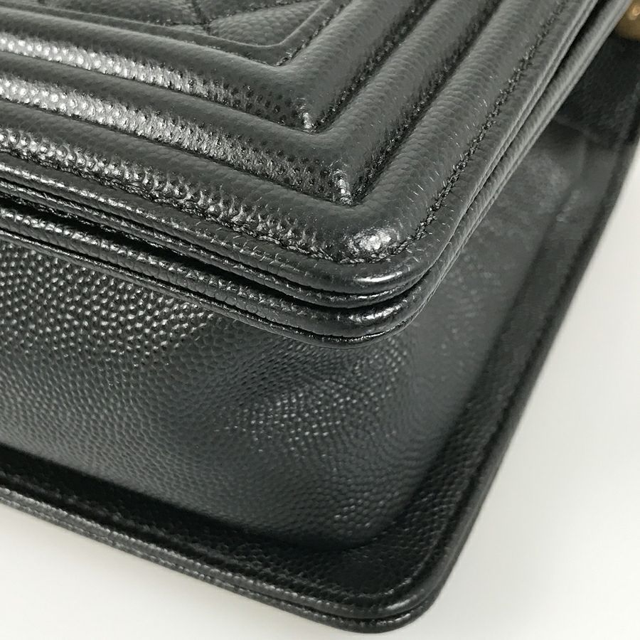 シャネル ショルダーバッグ