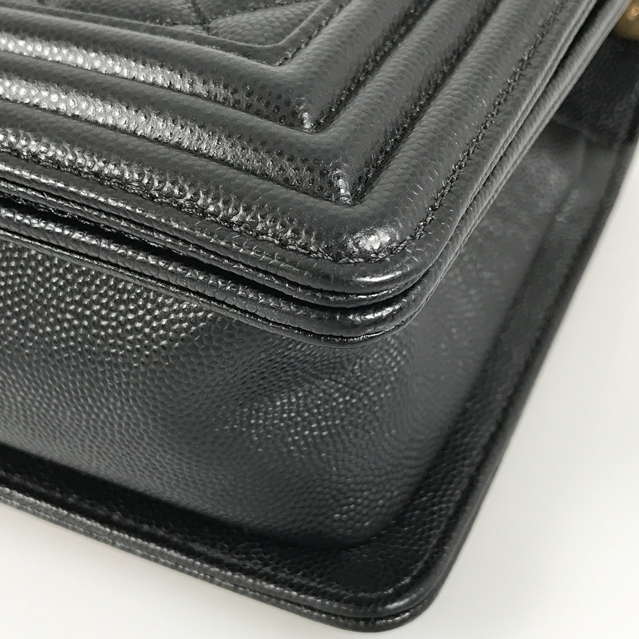 シャネル ショルダーバッグ