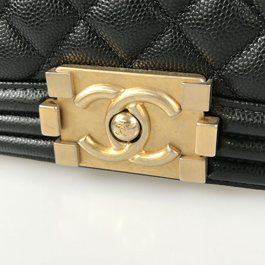 シャネル ショルダーバッグ