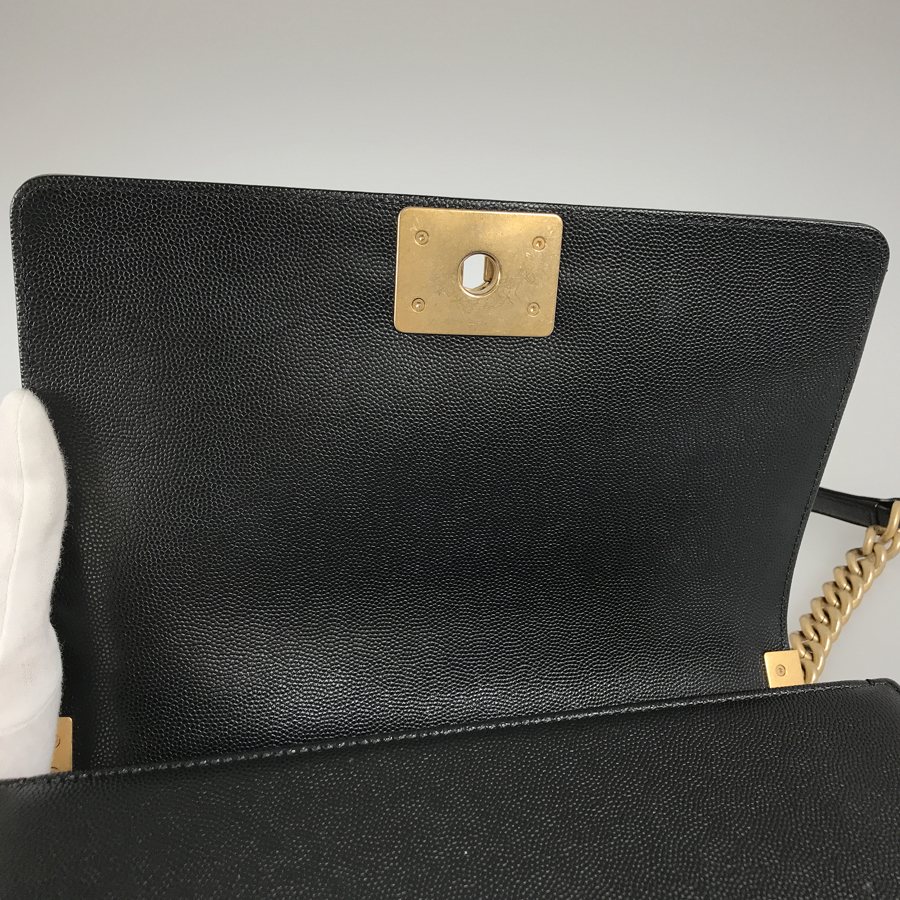 シャネル ショルダーバッグ