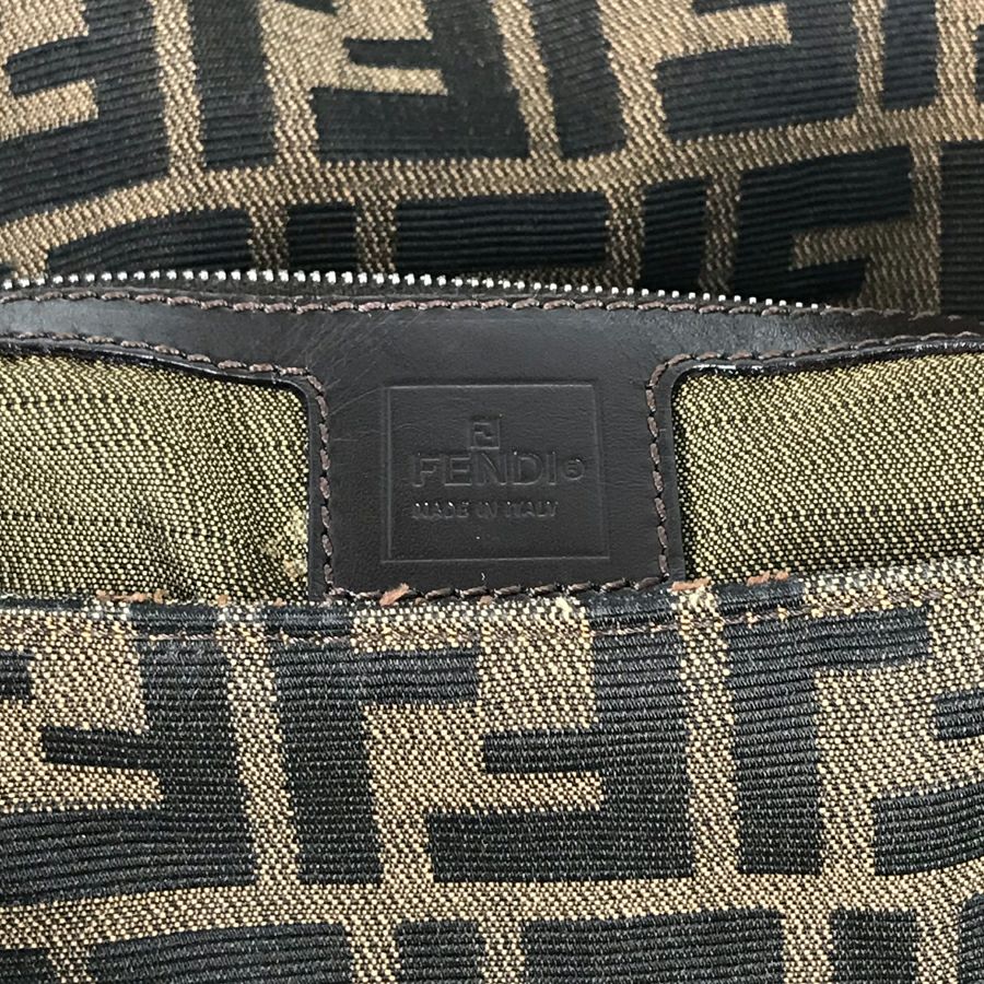 フェンディ マンマ バケット  ショルダーバッグ