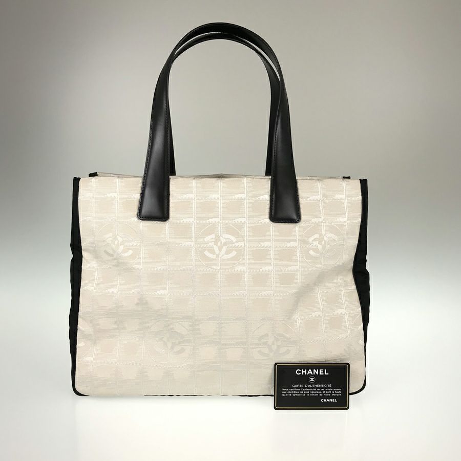 シャネル ニュートラベルライン  トートバッグ