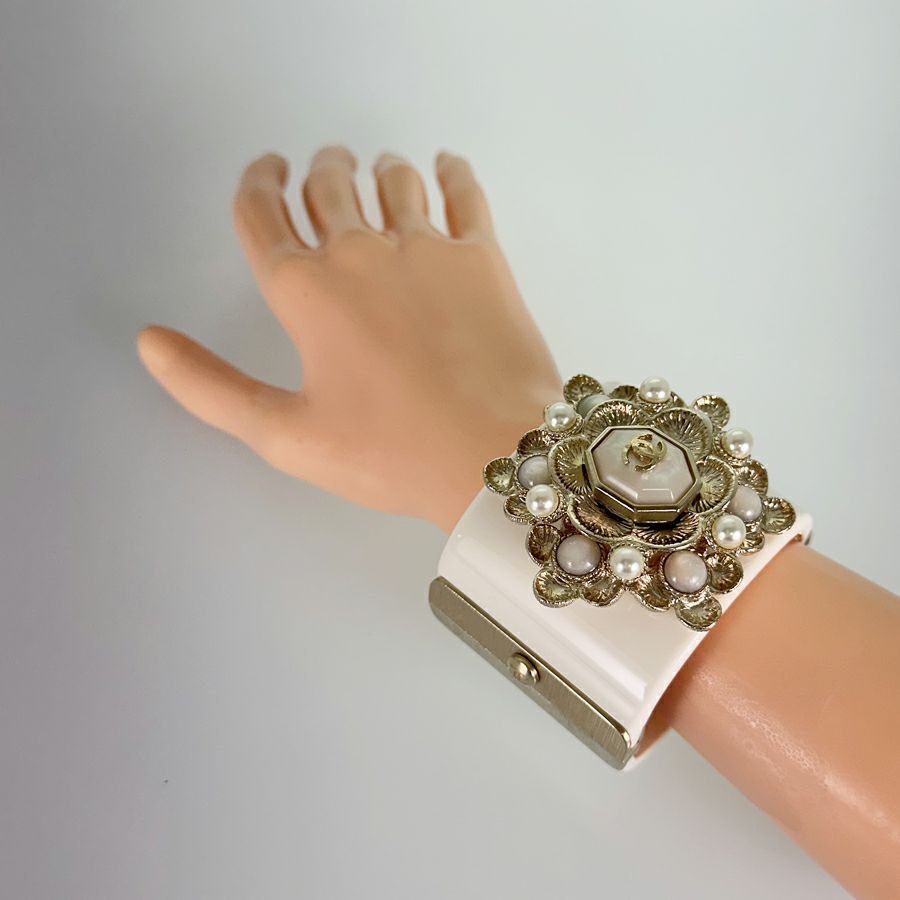 シャネル バングル