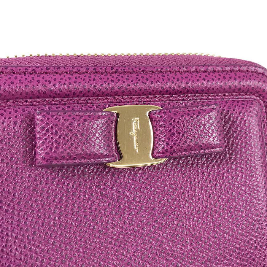 サルヴァトーレフェラガモ コインケース