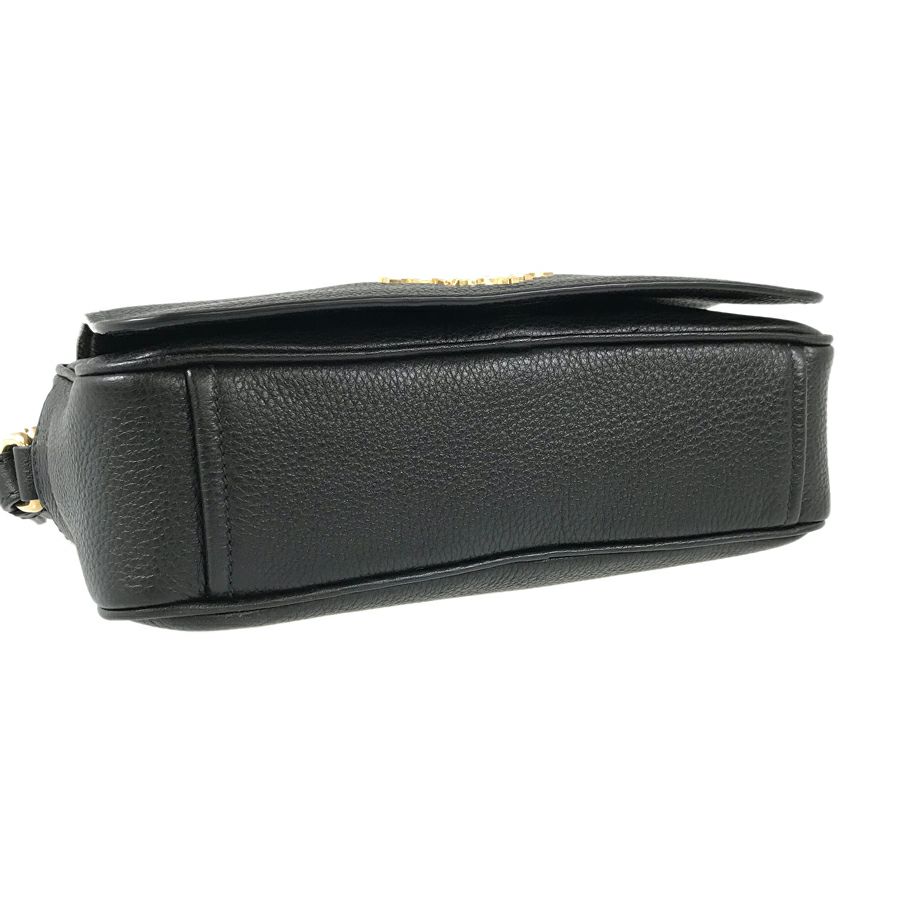 プラダ ショルダーバッグ