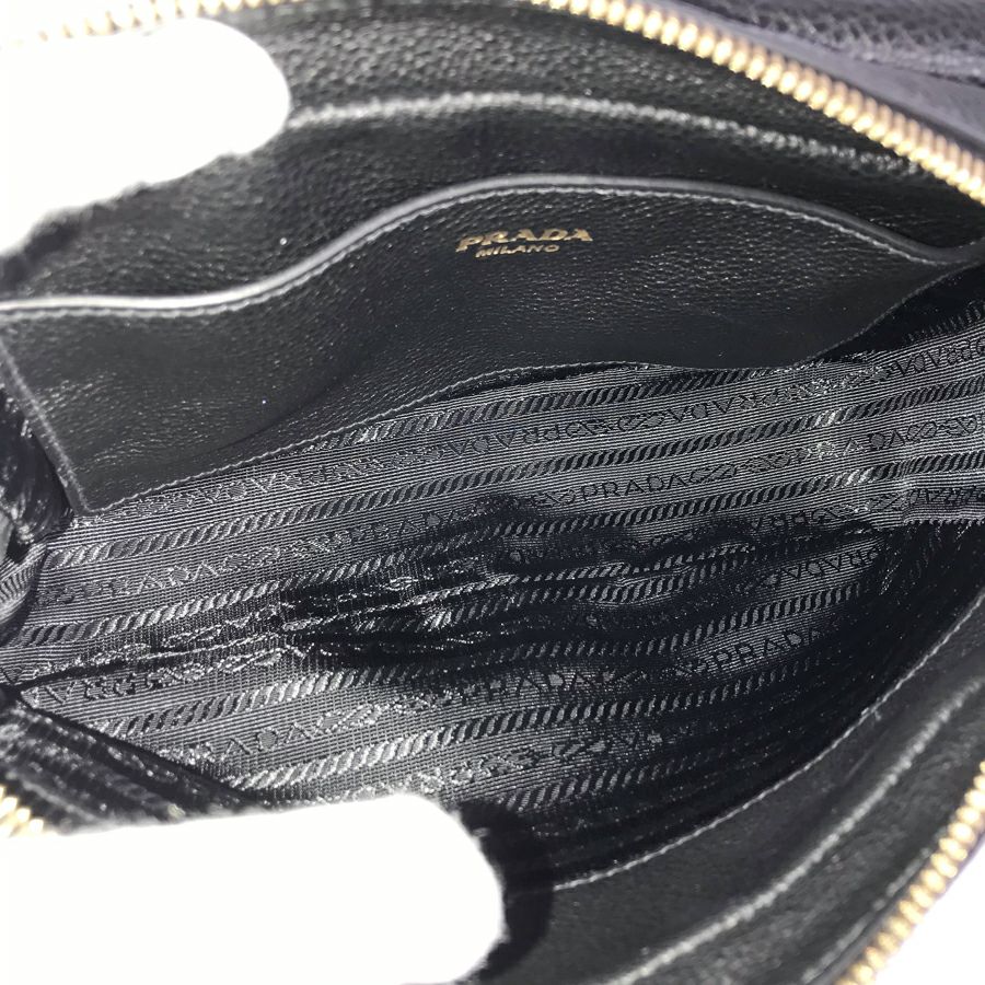 プラダ ショルダーバッグ