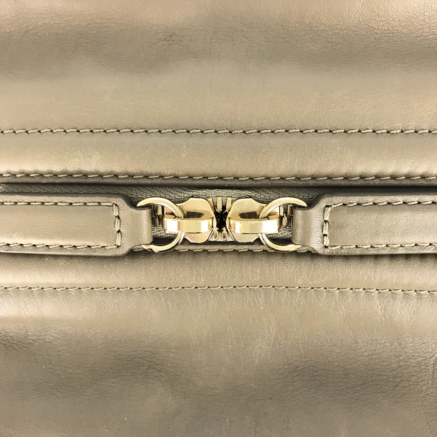 ジミーチュウ ハンドバッグ