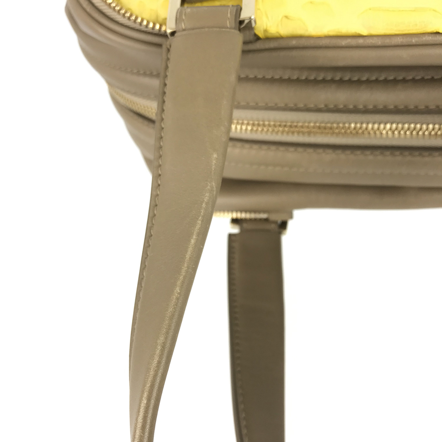 ジミーチュウ ハンドバッグ