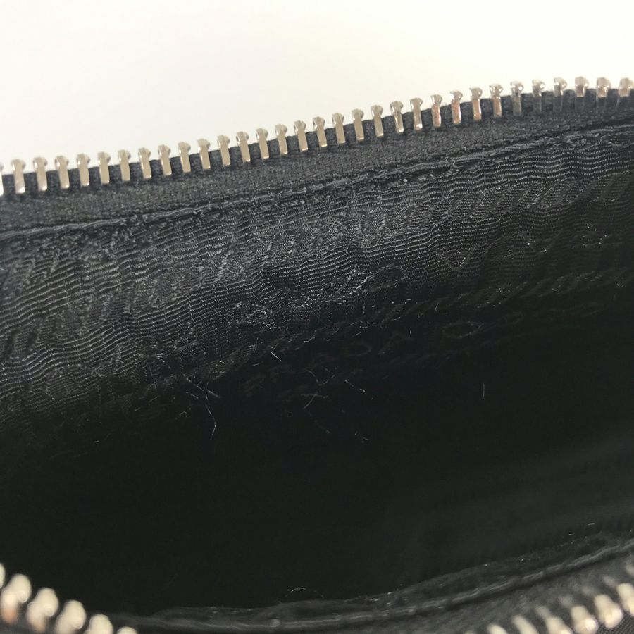 プラダ ショルダーバッグ