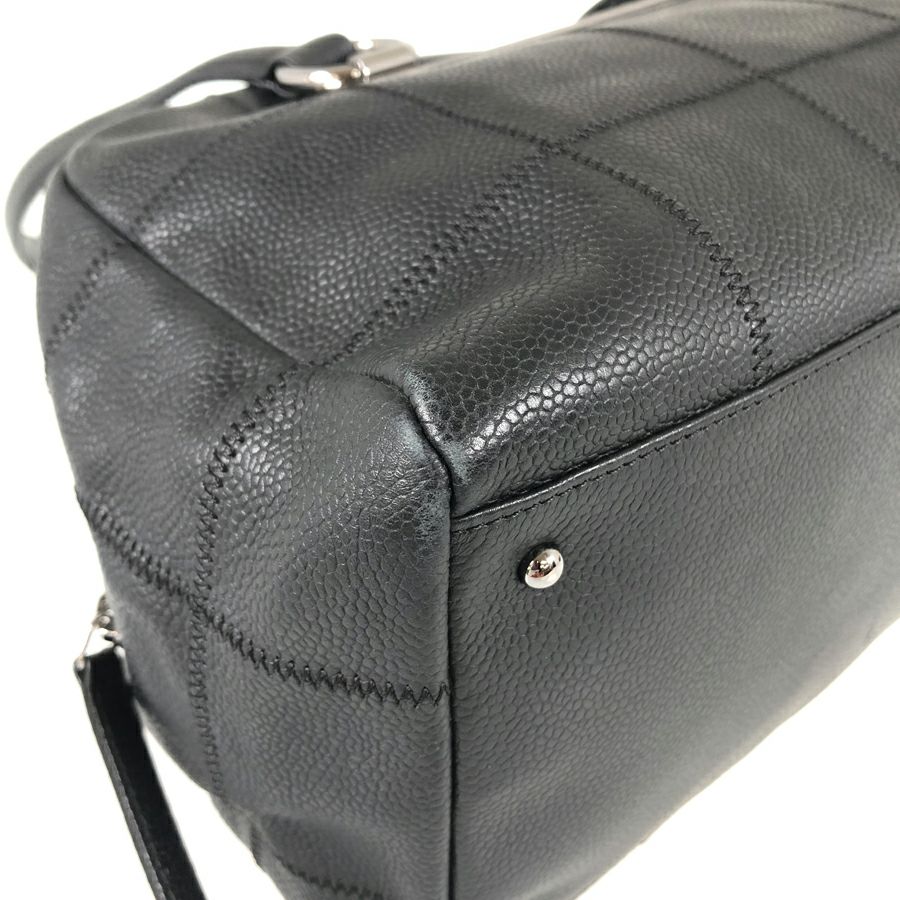 シャネル ショルダーバッグ