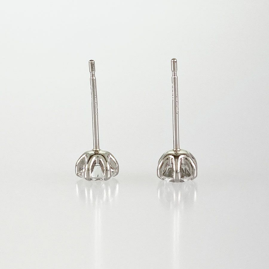 ノーブランド ピアス