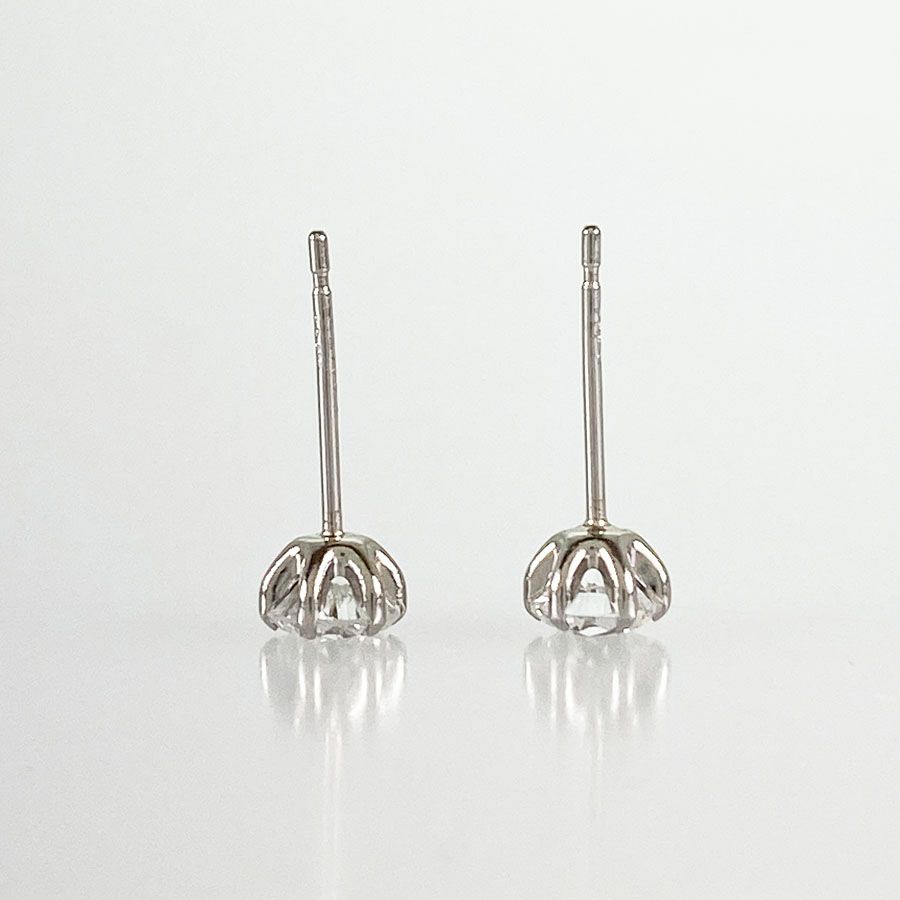 ノーブランド ピアス