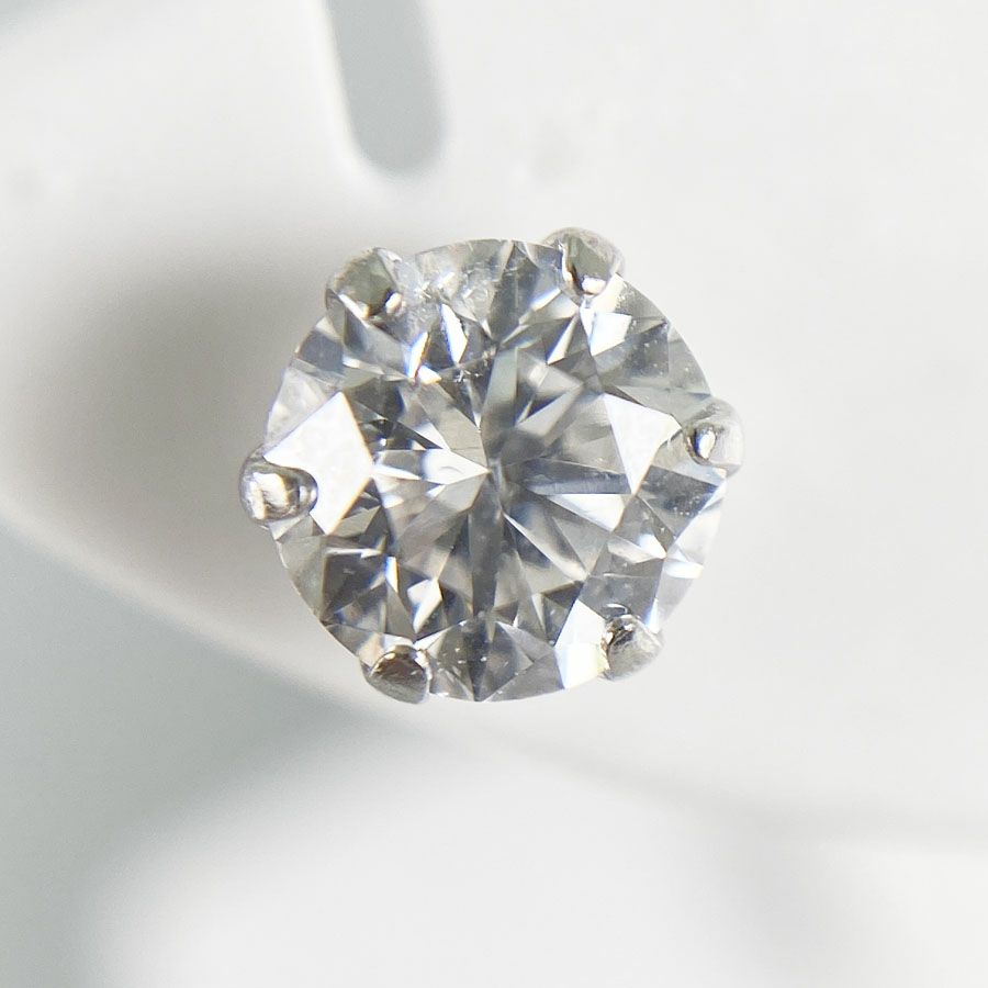 ノーブランド ピアス