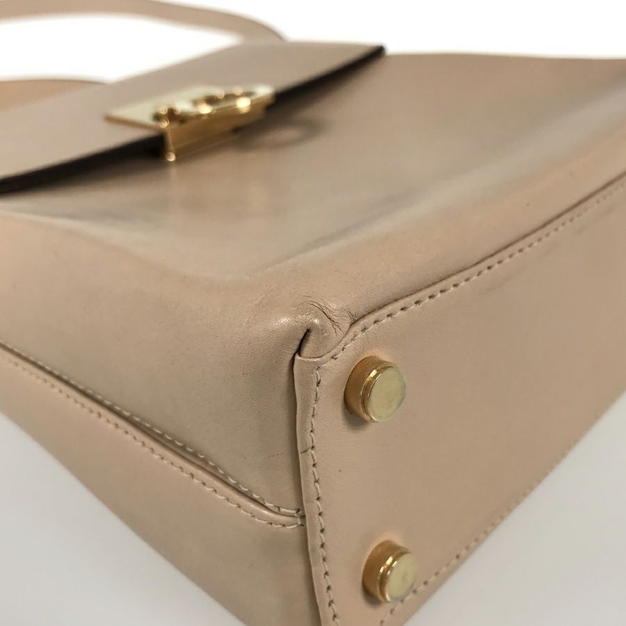 サルヴァトーレフェラガモ ハンドバッグ