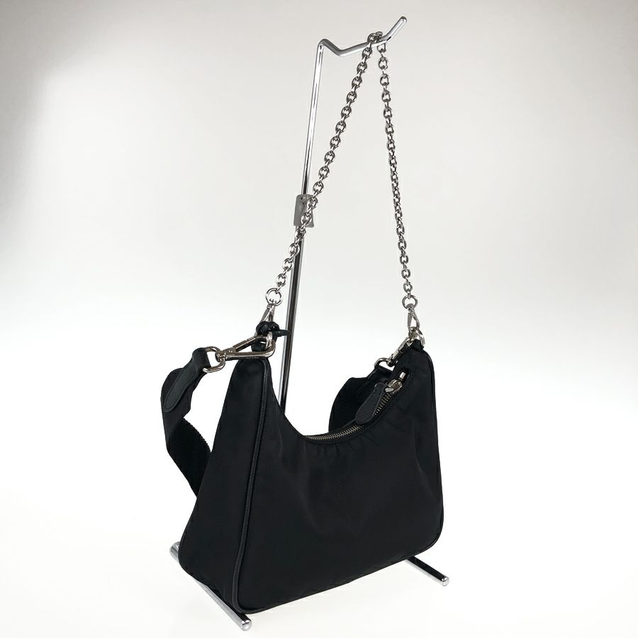 プラダ ショルダーバッグ