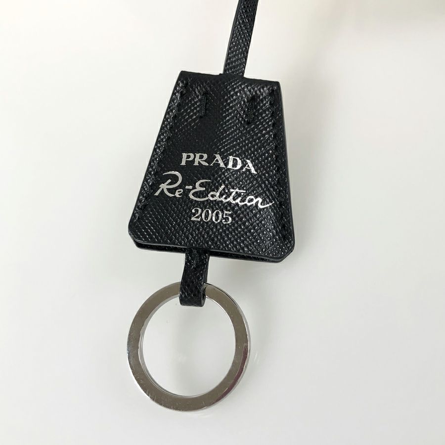 プラダ ショルダーバッグ