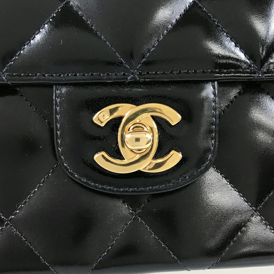 シャネル ショルダーバッグ