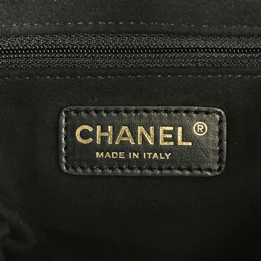 シャネル ショルダーバッグ