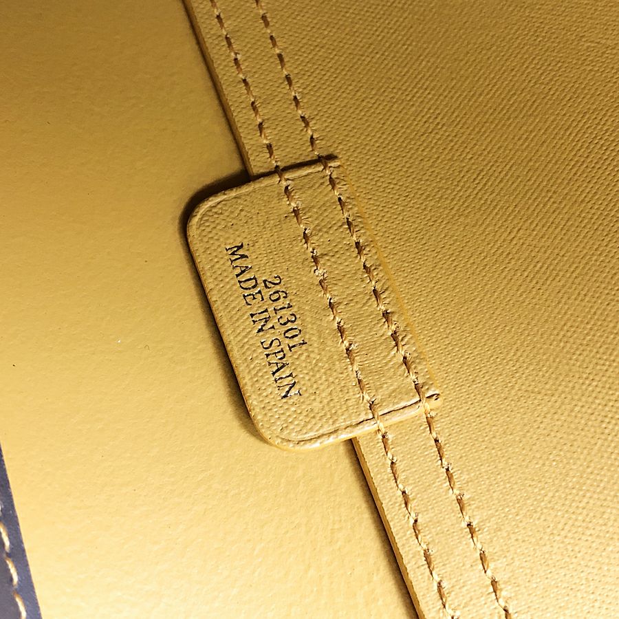 ロエベ トートバッグ