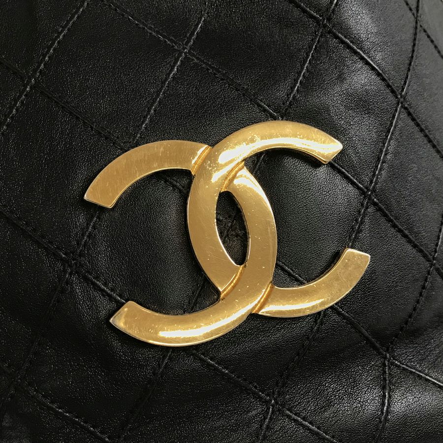 シャネル ショルダーバッグ