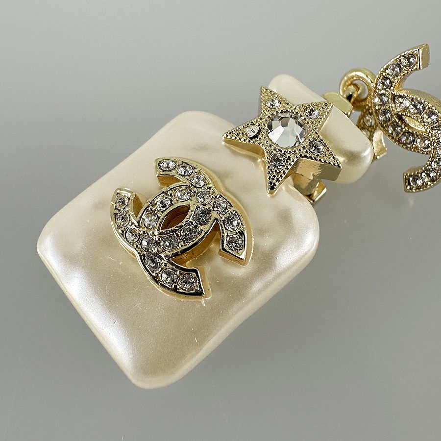 シャネル ピアス