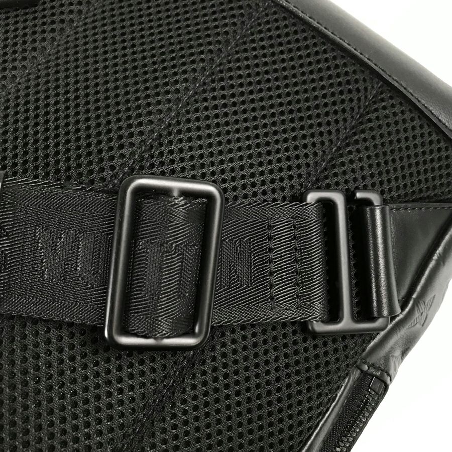 ルイ・ヴィトン ボディバッグ