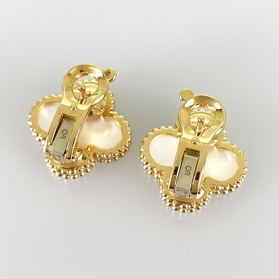 ヴァンクリーフ＆アーペル ピアス