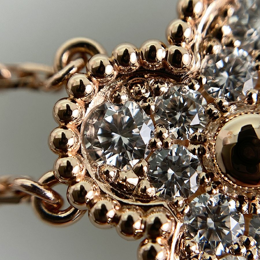 ヴァンクリーフ＆アーペル ネックレス