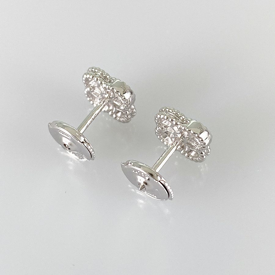 ヴァンクリーフ＆アーペル ピアス