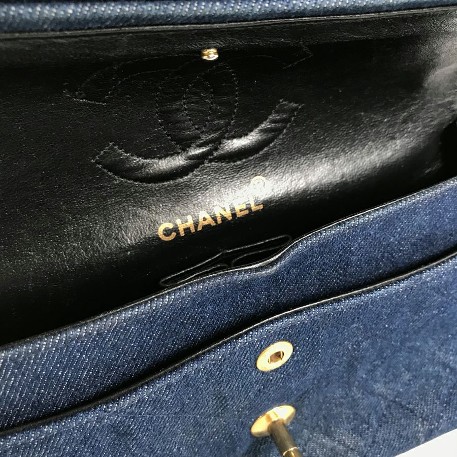 シャネル ショルダーバッグ