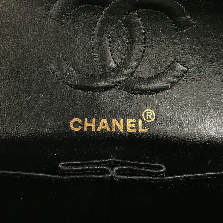 シャネル ショルダーバッグ