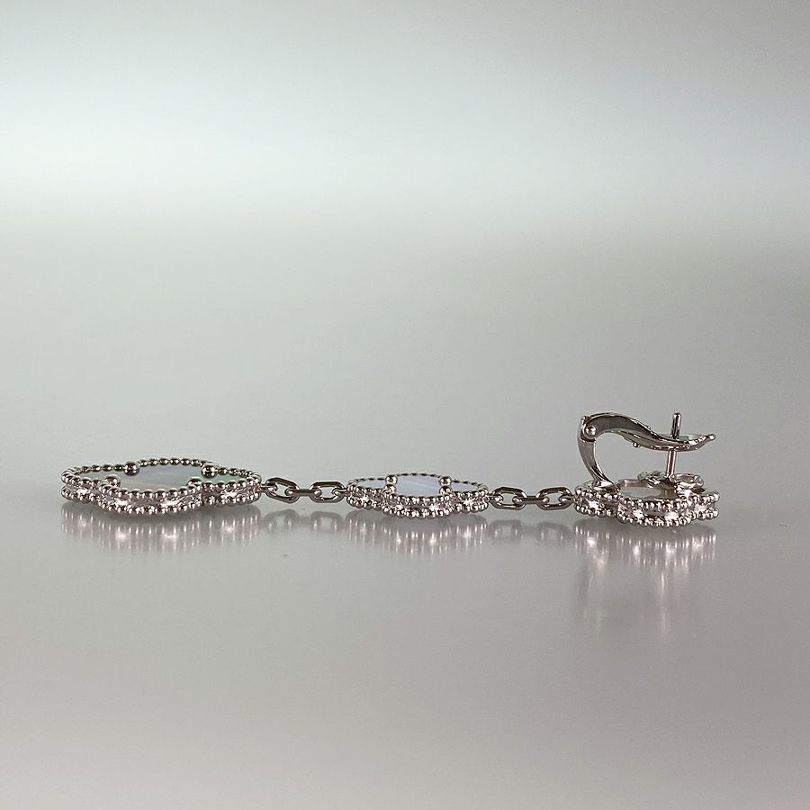 ヴァンクリーフ＆アーペル ピアス