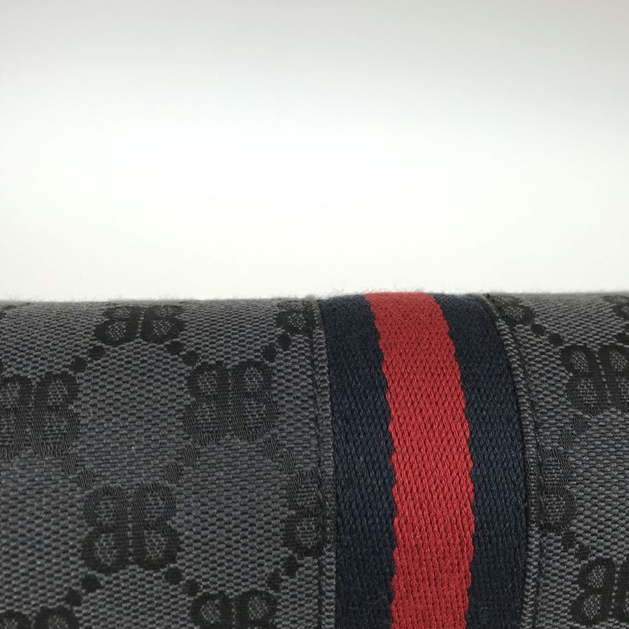 バレンシアガ ショルダーバッグ