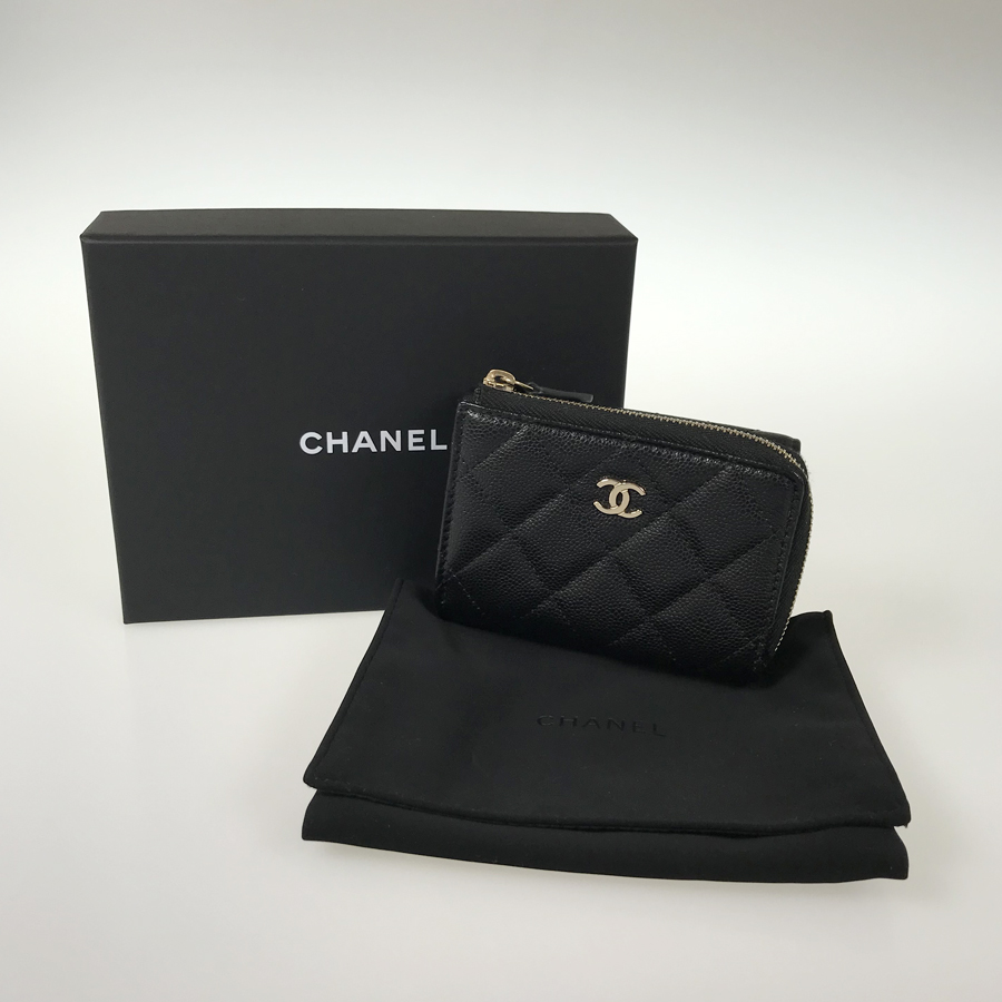 シャネル 三つ折り財布