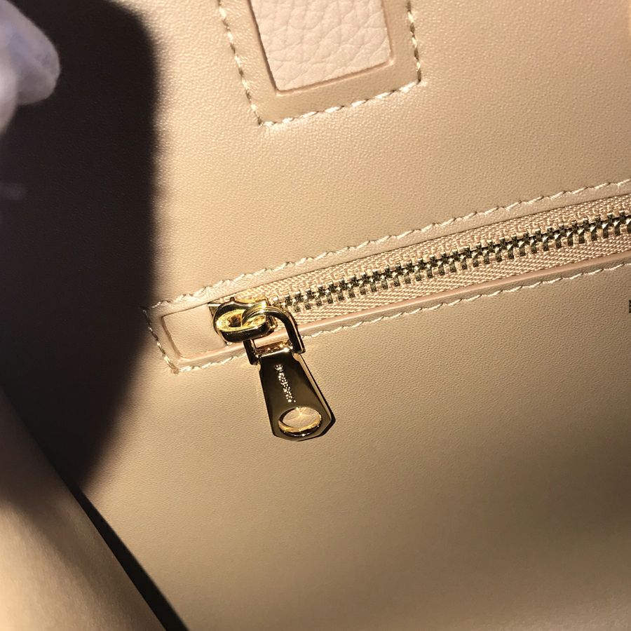 バーバリー ハンドバッグ