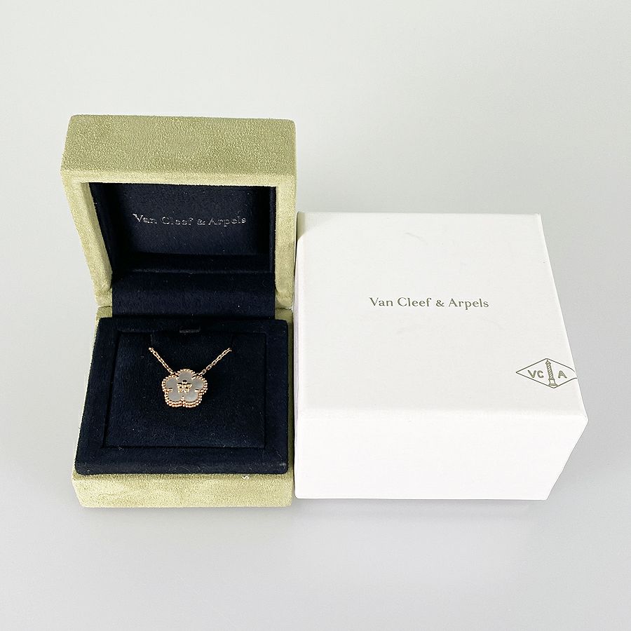 ヴァンクリーフ＆アーペル ネックレス