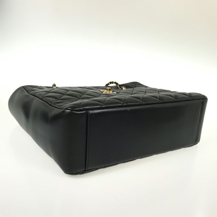 シャネル トートバッグ