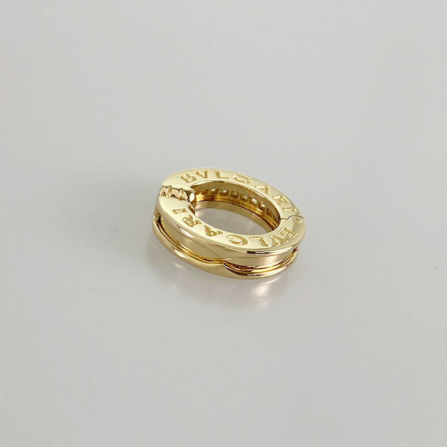 ブルガリ ピアス