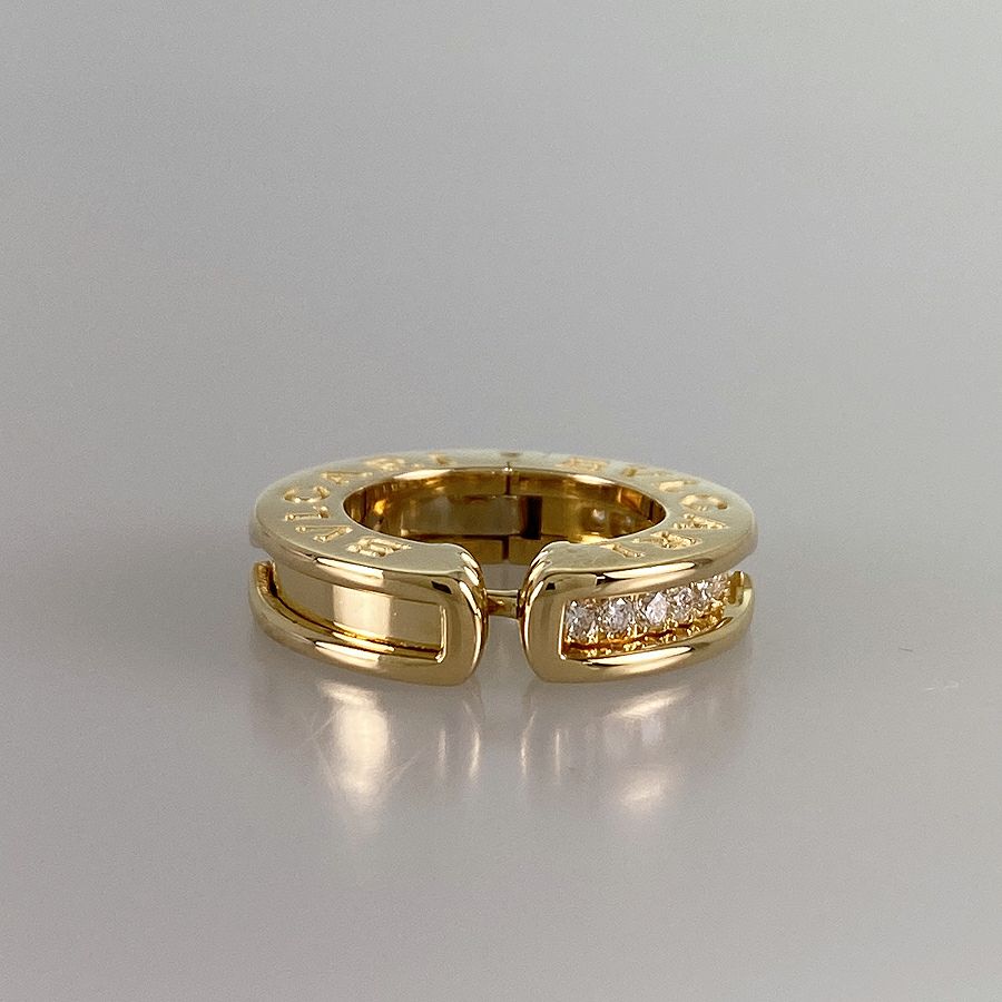 ブルガリ ピアス