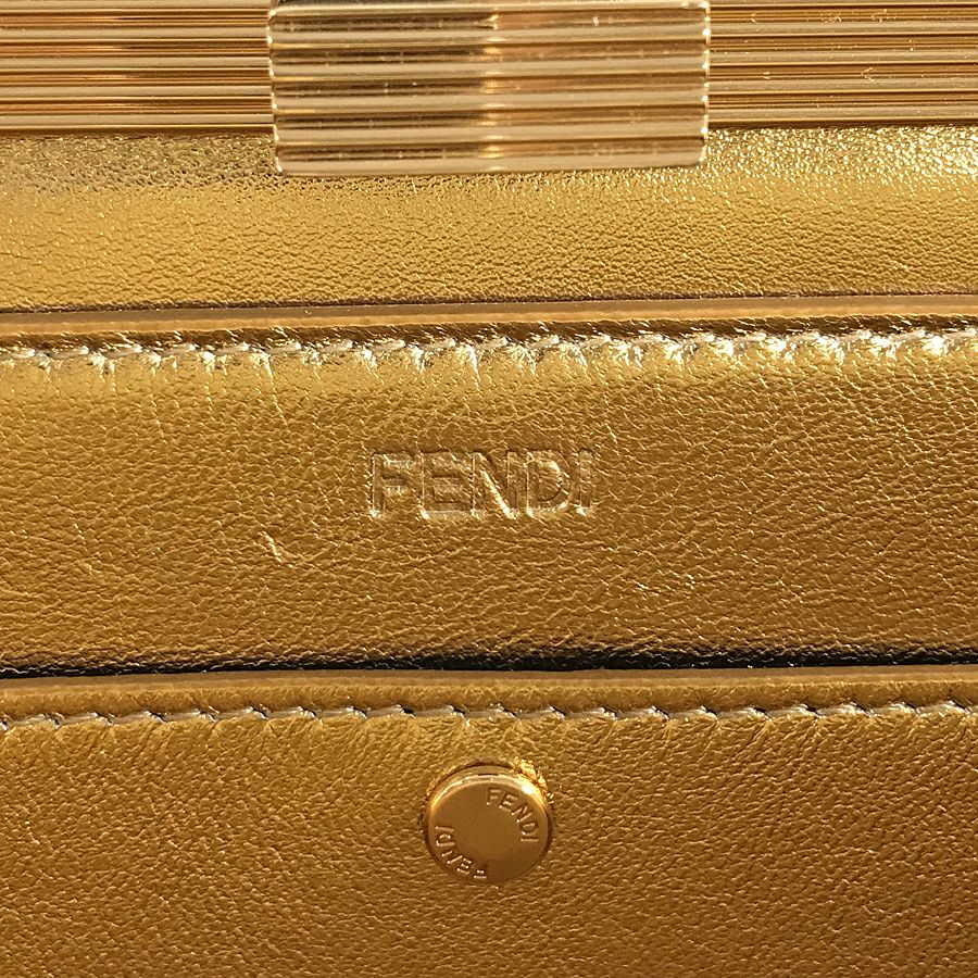 フェンディ ハンドバッグ