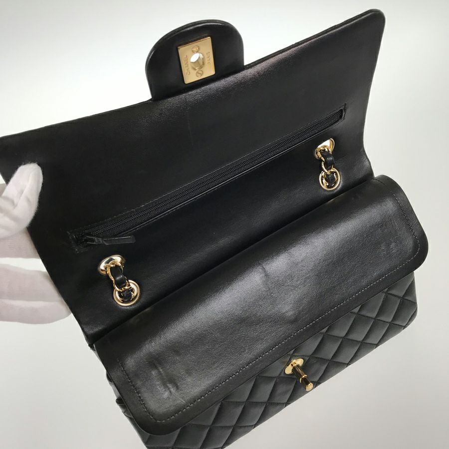 シャネル ショルダーバッグ