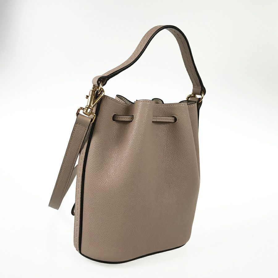 トッズ ハンドバッグ