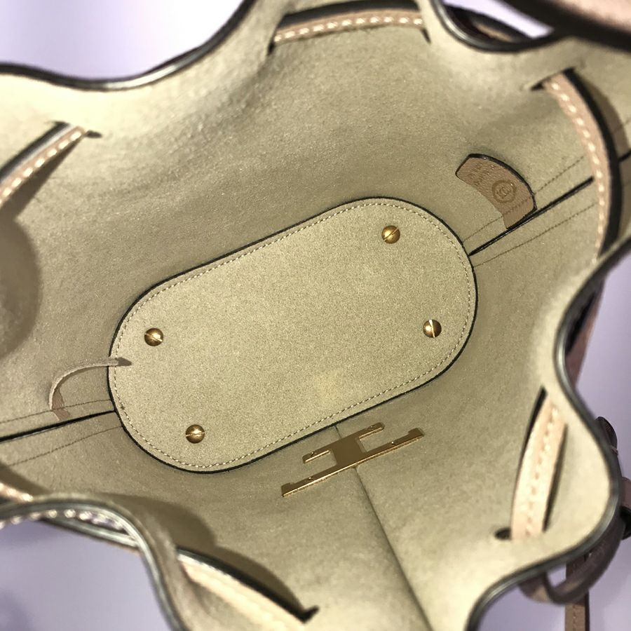 トッズ ハンドバッグ