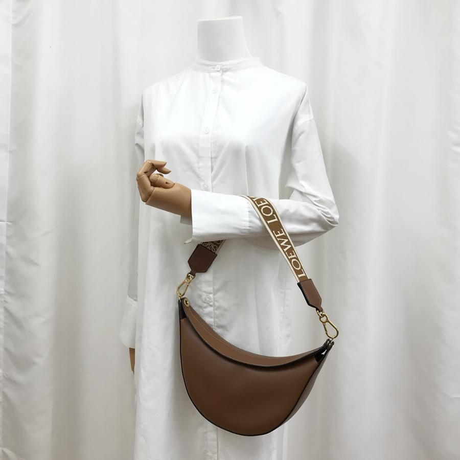 ロエベ ショルダーバッグ