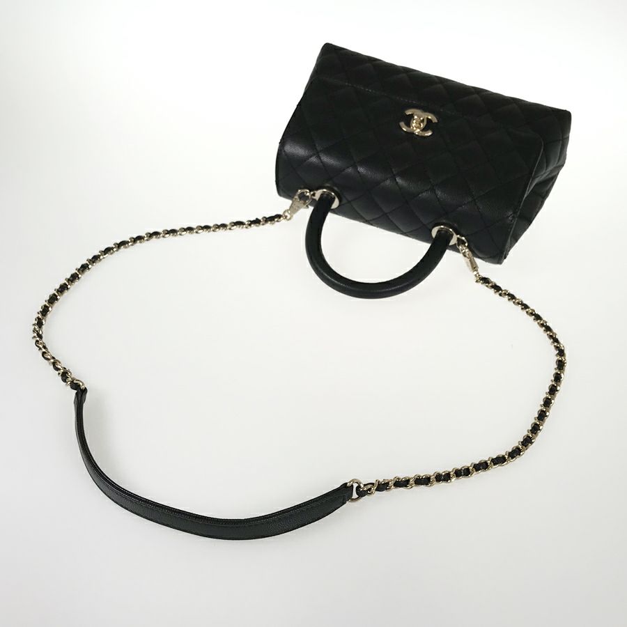 シャネル ハンドバッグ