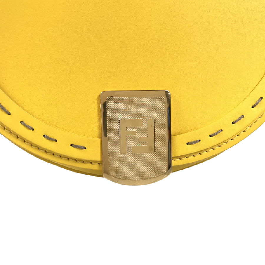 フェンディ ショルダーバッグ