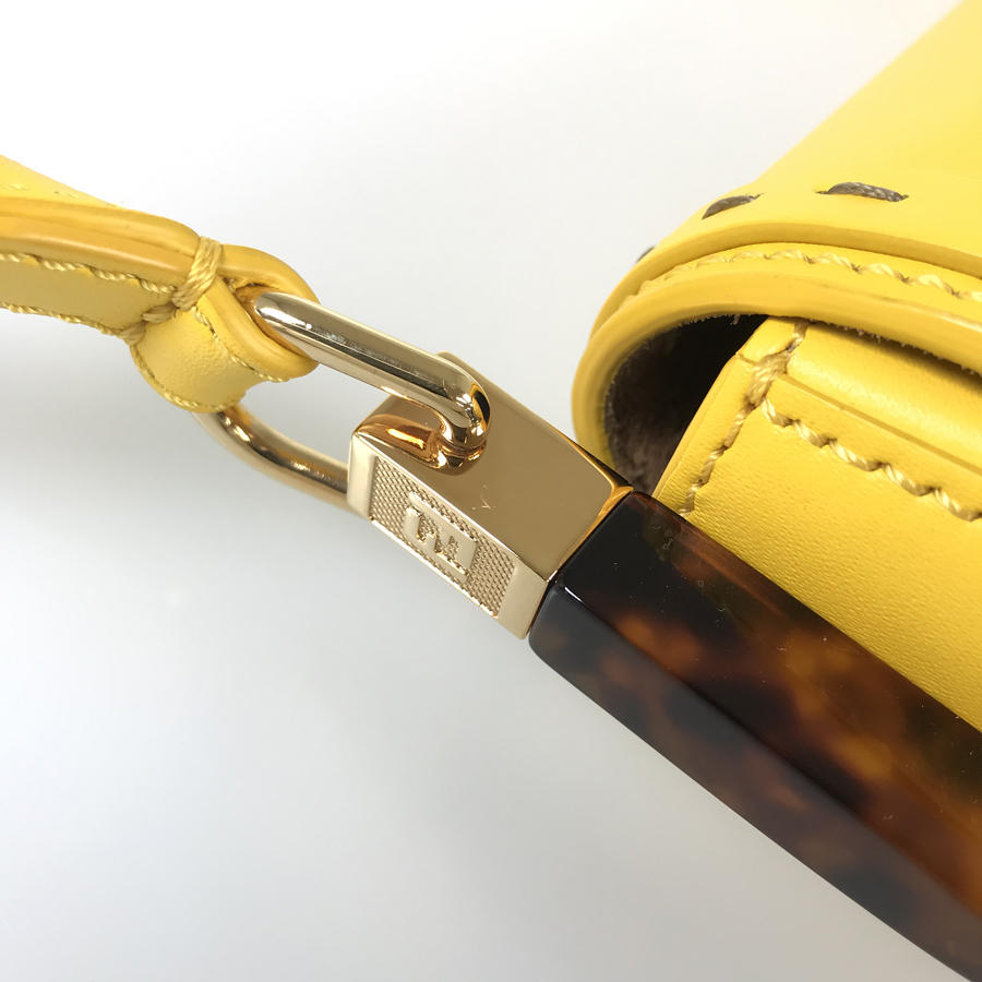 フェンディ ショルダーバッグ